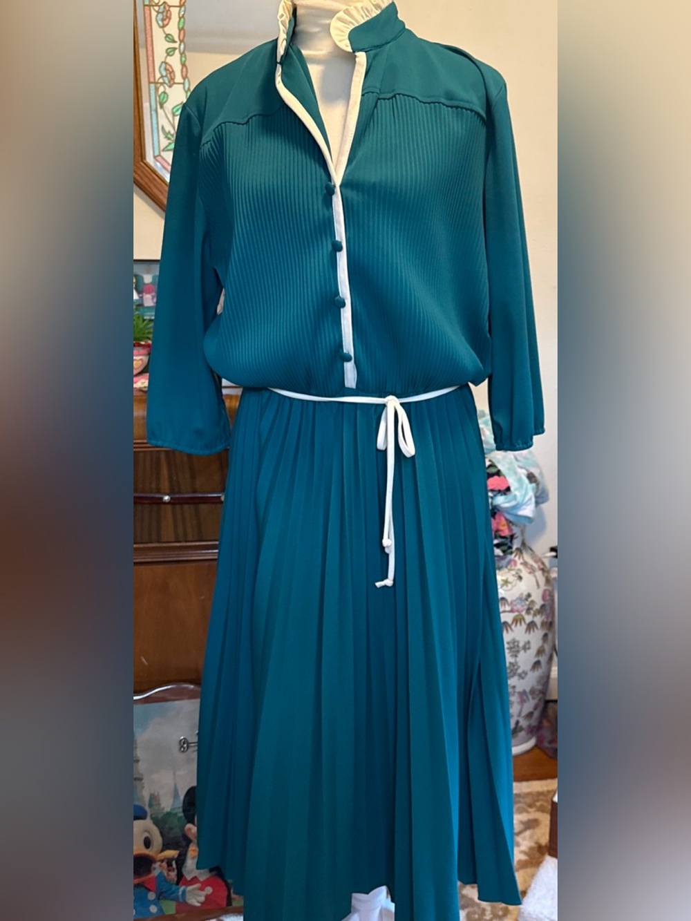 Vintage 1970 queens row high color dress teal jade green